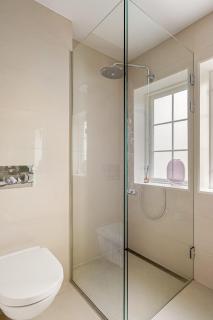 Dinbnb Homes I Luxury Villa with Hot Tub & Views - Bergen - 2
