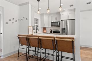 Luxury Upscale Villa near Beach Ideal for Holidays - St Pete Beach - 2