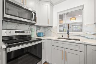 Upscale Luxury Villa near Beach Ideal for Holidays - St Pete Beach - 6