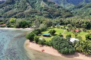 Fare Heimery - Private Beach - Haapiti - 0