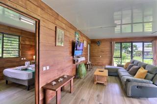 Fare Heimery - Private Beach - Haapiti - 8