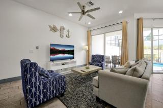 5 Bedroom Townhouse with Pool and Resort Access - Davenport - 4