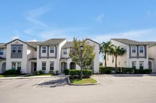 5 Bedroom Townhouse with Pool and Resort Access - Davenport - 5