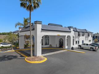 Baymont by Wyndham Orlando East - Orlando - 8