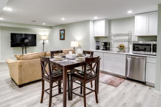 South Bend Area Vacation Rental 8 Mi to Notre Dame - Granger - 2