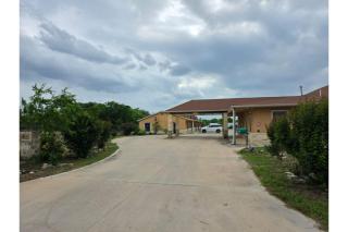Atria Inn & Suites By OYO, Jourdanton, TX - Jourdanton - 9