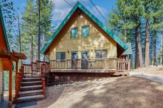Tallac Views Getaway - South Lake Tahoe - 9