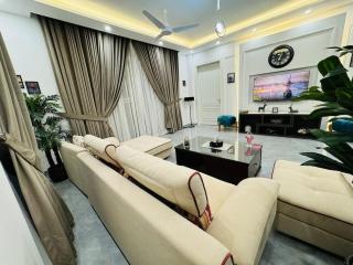 2BR w blcny, Park View, Brnd New,Unit 1 - Islamabad - 0