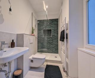 Neue Kiezwohnung im Hinterhof - Berlino - 2