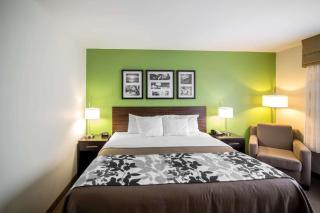 Sleep Inn & Suites - Haysville - 1