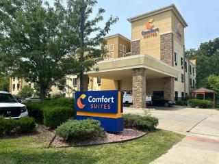 Comfort Suites Topeka Northwest - Topeka - 9
