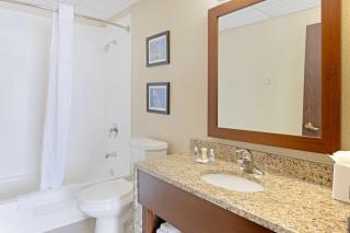 Comfort Inn & Suites - Wichita - 3
