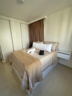 Quarto amplo arejado para mulheres - Recife - 7