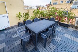 Quiet double ensuite room - Sliema - 2