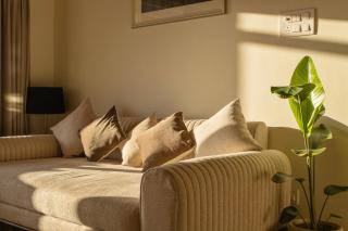 Premium Stay with Stunning Views - 5