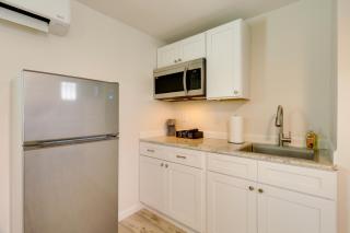 3 Mi to Main St and Beach Coastal Cape Cod Escape! - Wareham - 2