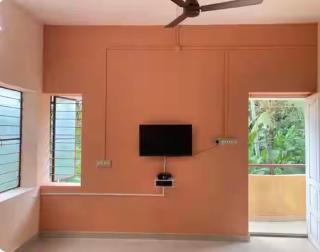 Cozy n spacious air conditioned furnished 3BHK - Trivandrum - 0