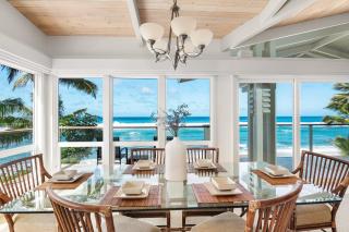 Beachfront Retreat w Ocean Views Bikes Balconies Ocean Haven by Avantstay - Haleiwa - 1