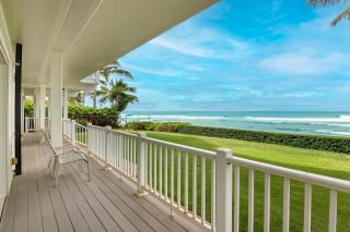 Beachfront Retreat w Ocean Views Bikes Balconies Ocean Haven by Avantstay - Haleiwa - 7
