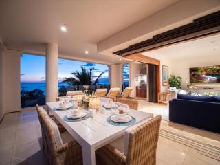 Freshly Renovated, Spectacular Ocean Views, Ultra-Luxe Blue Ocean Suite H401 - 4
