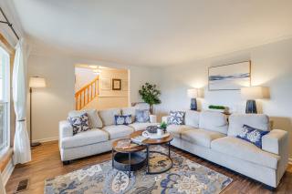 Dock, Sunrooms and Fire Pits Deltaville Home! - 8