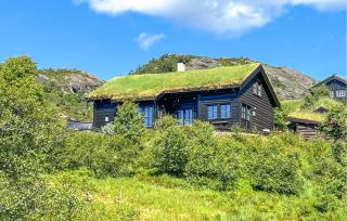 Amazing Home In Jøsenfjorden With Sauna - Gullingen - 0