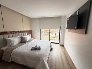 Confort y Elegancia Inigualable en Suite Doble - Cuenca - 3