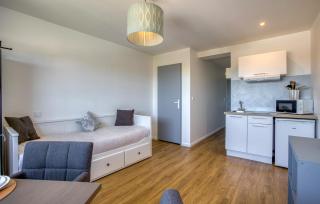 Lovely Apartment In Le Château-D'oléron - 3