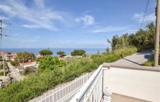 1 Bedroom Gorgeous Home In Castellabate - Castellabate - 4
