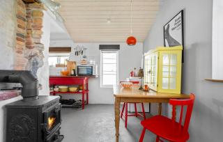 4 Bedroom Cozy Home In Svaneke - Svaneke - 3