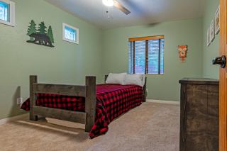 Family White Mountain Escape with Theater & Games - 4