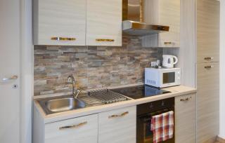 Beautiful Apartment In La Spezia - La Spezia - 3