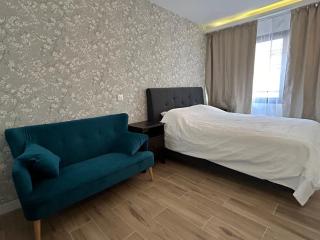 Renovated apartment in Madrid Center - Madrid - 5