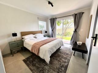Relaxing seaside getaway - Hout Bay - 3