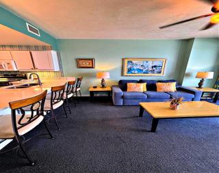 Vacation in Comfort and luxury - 1BR Direct Oceanfront - Wyndham Ocean Walk -1302 - Daytona Beach - 7