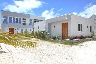 Ocean Pearl - Getaway Modern Villa with Pool - Long Bay Hills - 9