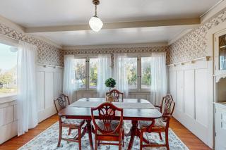Campton House - Eureka - 1