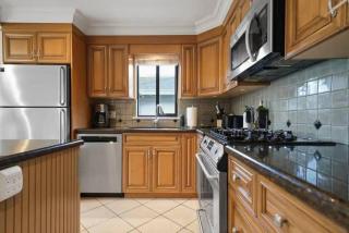 Lovely 2 Bedroom Kits Home - Walk to the Beach - Vancouver - 6