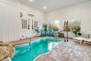 Fox and Fawn Luxury Cabin Indoor Pool Theater - Sevierville - 0