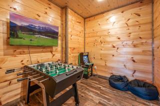 Blue Ridge Bliss Luxury Cabin with Indoor Pool - Sevierville - 1