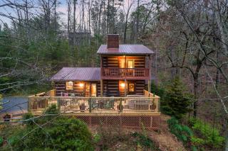 Tree House Tranquility Cabin Close to Dollywood - Sevierville - 0