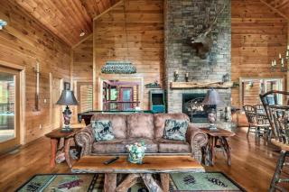 A Step Above, Gatlinburg Luxury Cabin - Sevierville - 5