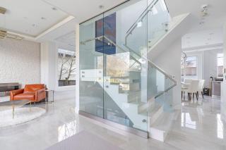 Centrally Located Luxury Home with Views and Cinema - 0