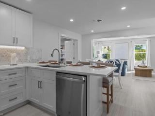 Sand And Sea Bungalow - 5