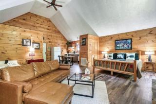 Boogie Bear- Honeymoon Cabin - Sevierville - 3