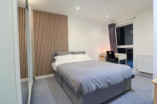 Sleek Canary Wharf Apartment with 5 Star Comfort - London - 8