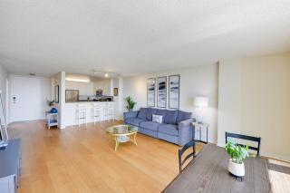 Oceanfront Bliss, Beach & Marina Views, Roomy 1BR - Los Angeles - 9