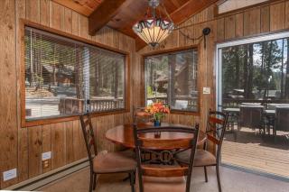 PaPa Bear Cabin - North Wawona - 2