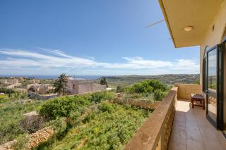 Spacious, Bright, Valley & Sea View Maisonette - Xagħra - 7