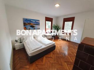 Huge BBQ Garden 2, Spacious Flat, AC, Free Parking 2 - 0